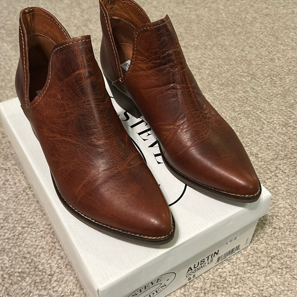 Steve Madden boots size 9.5